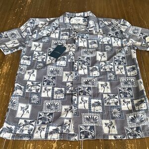 New voyage shirt Medium*
